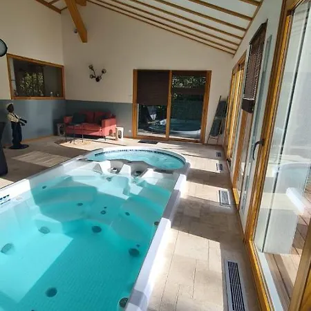 Chambre D'hotes Au Chant Du Chardonneret Bed & Breakfast *